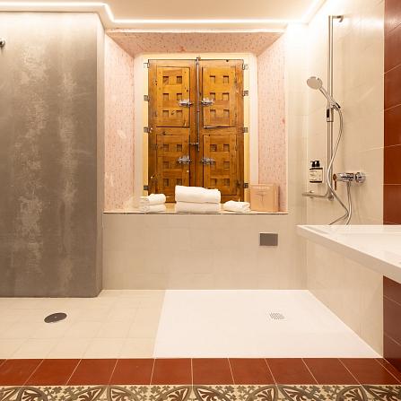 Chambre Double Essence Adaptée avec salon